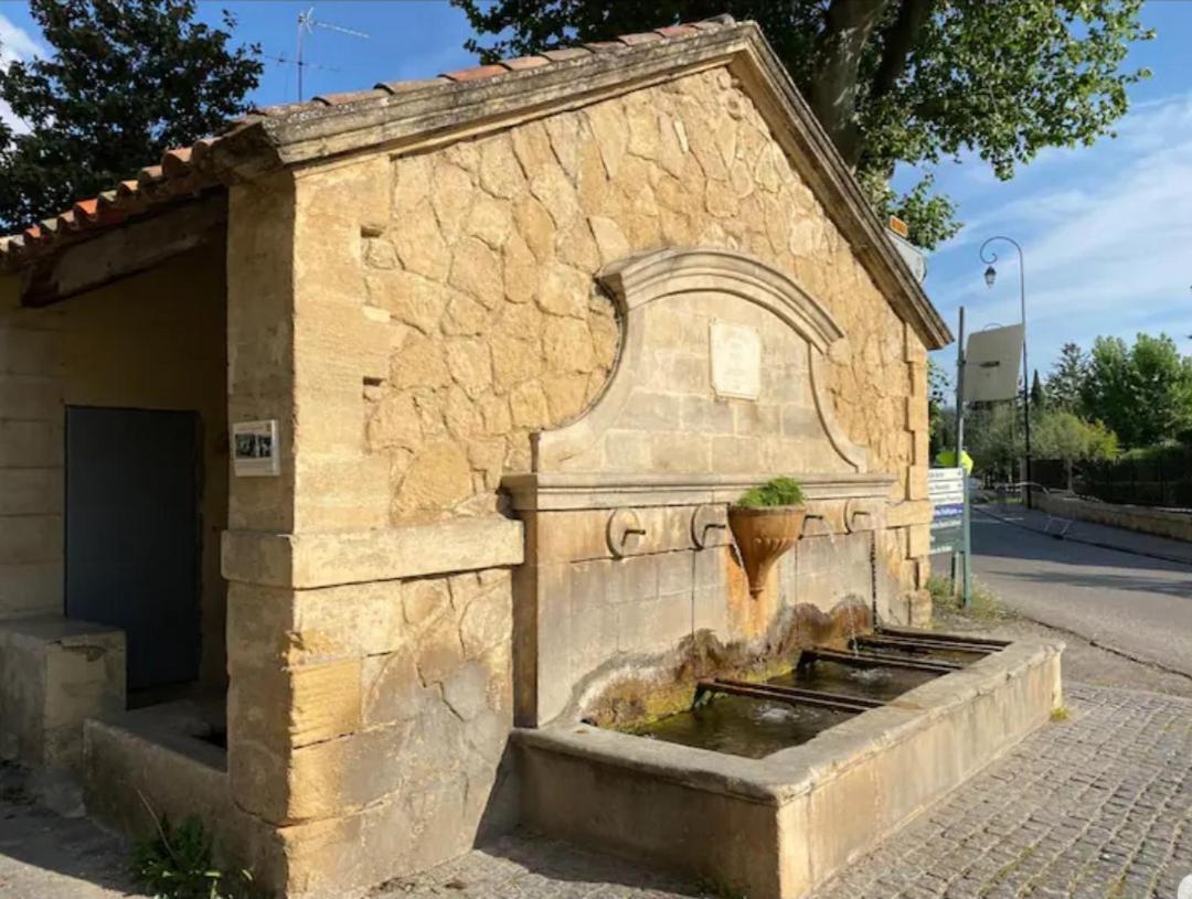 Bastide De L'Oliveraie Avec Jacuzzi Jouques Екстер'єр фото